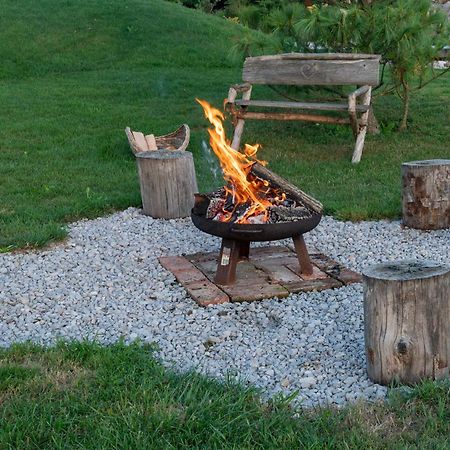Glamping Happiness With Natural Pool Ribnica Ngoại thất bức ảnh