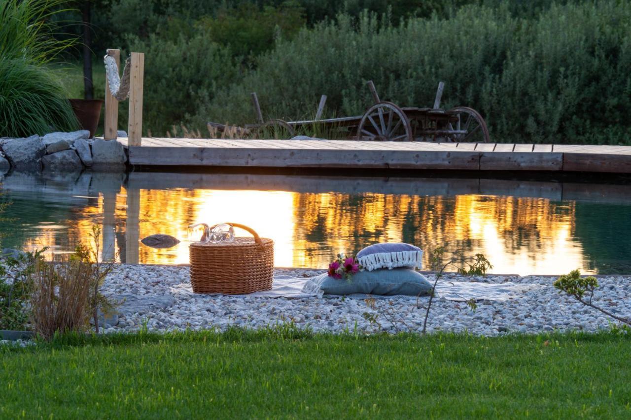 Glamping Happiness With Natural Pool Ribnica Ngoại thất bức ảnh